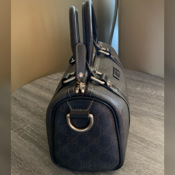 GUCCI GG Supreme Joy Boston Bag - Picture 5 of 14